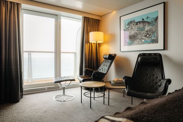HX Hurtigruten Expeditions MS Fridtjof Nansen Expedition Suite Suite 3 ©Tuan Lam Atomic Pixel.jpg